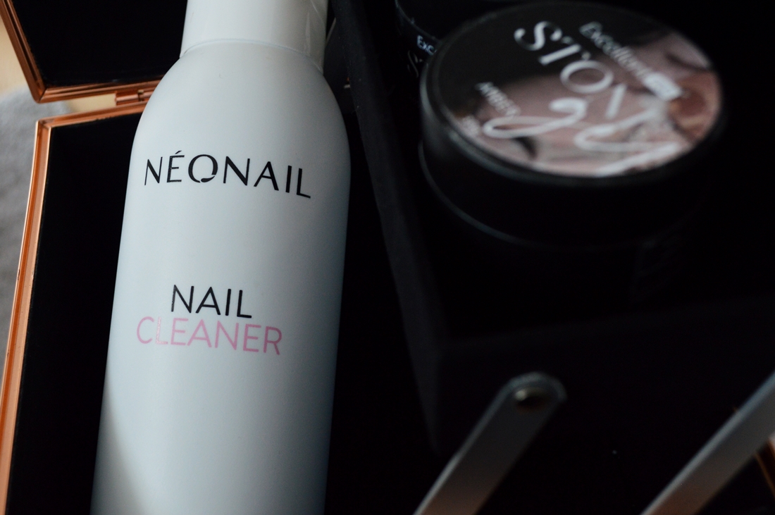 jak zorganizować akcesoria do paznokci